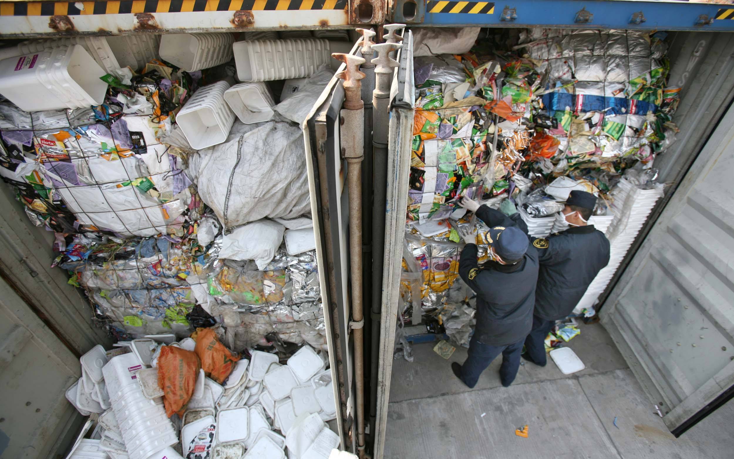 英媒关注中国禁洋垃圾进口：西方制造商须负环保责任