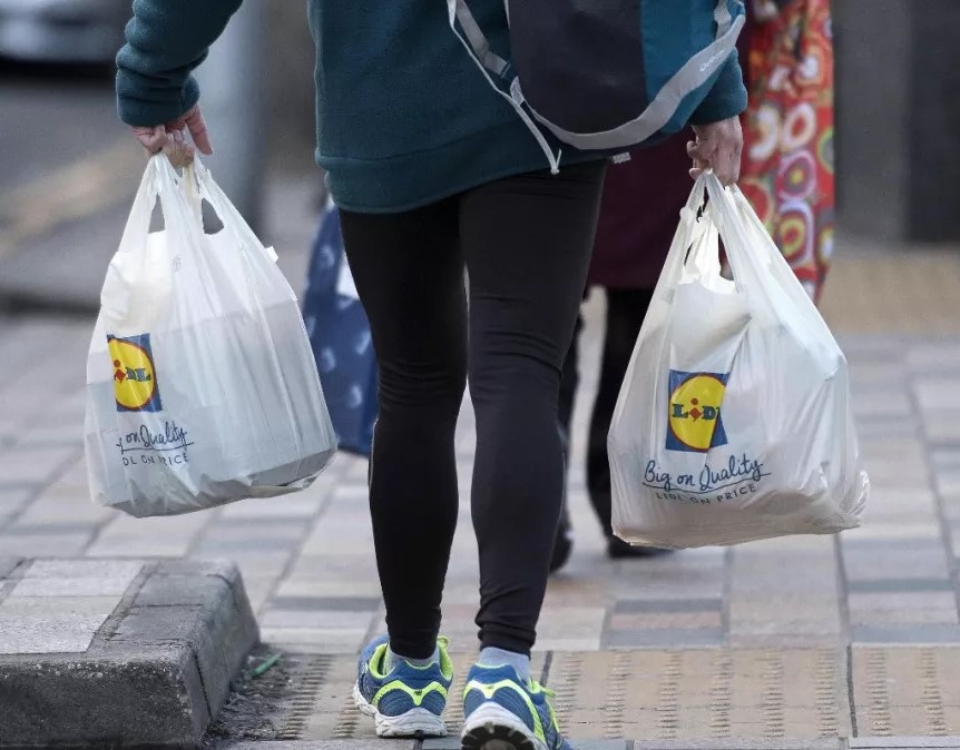 英国塑料回收率逐年增长，向循环经济转型